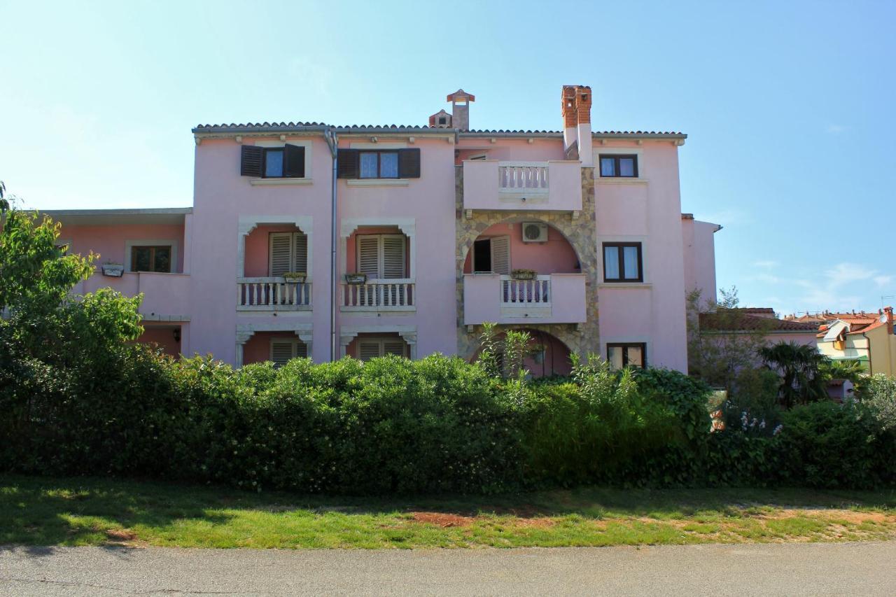 Apartament Family Friendly With A Swimming Pool - 3394