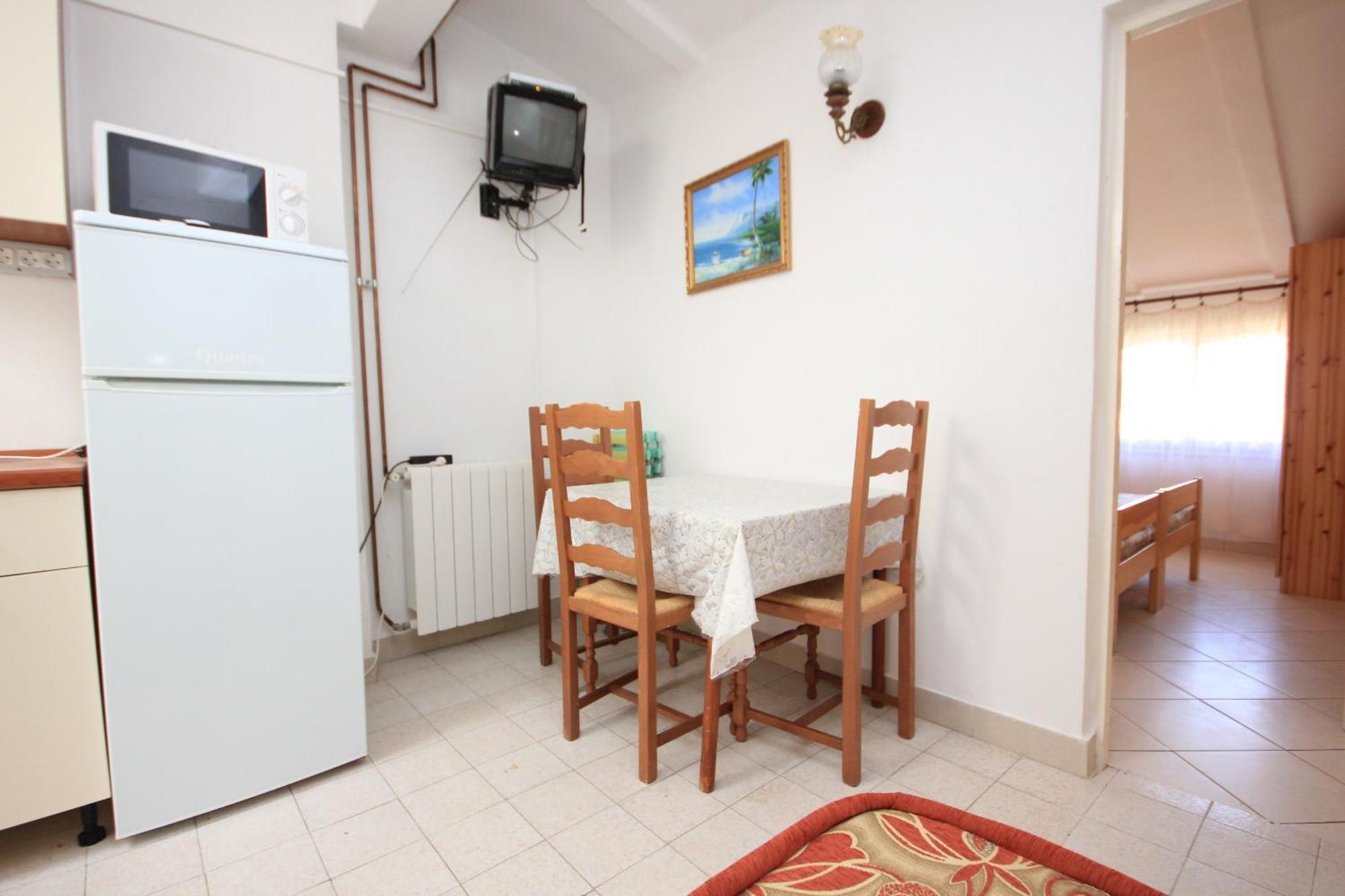 Family Friendly With A Swimming Pool - 3394 Apartament Rovinj